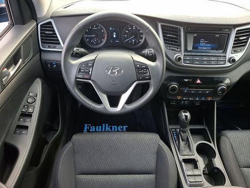 Used 2017 Hyundai Tucson Sport image 11