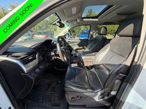 Used 2016 Chevrolet Suburban LT w/ Luxury Package AWD/4WD image 5