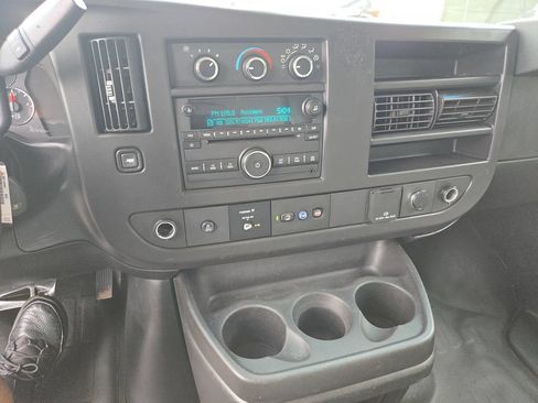 Used 2021 Chevrolet Express 3500 w/ Power Convenience Package RWD image 13
