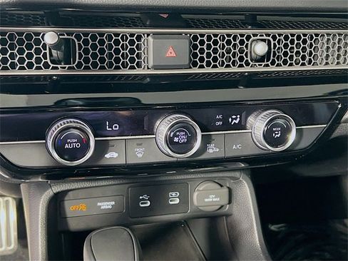Certified 2025 Honda Civic Sport image 22