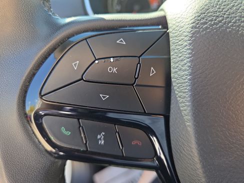 Used 2020 Jeep Cherokee Latitude Plus AWD/4WD image 16
