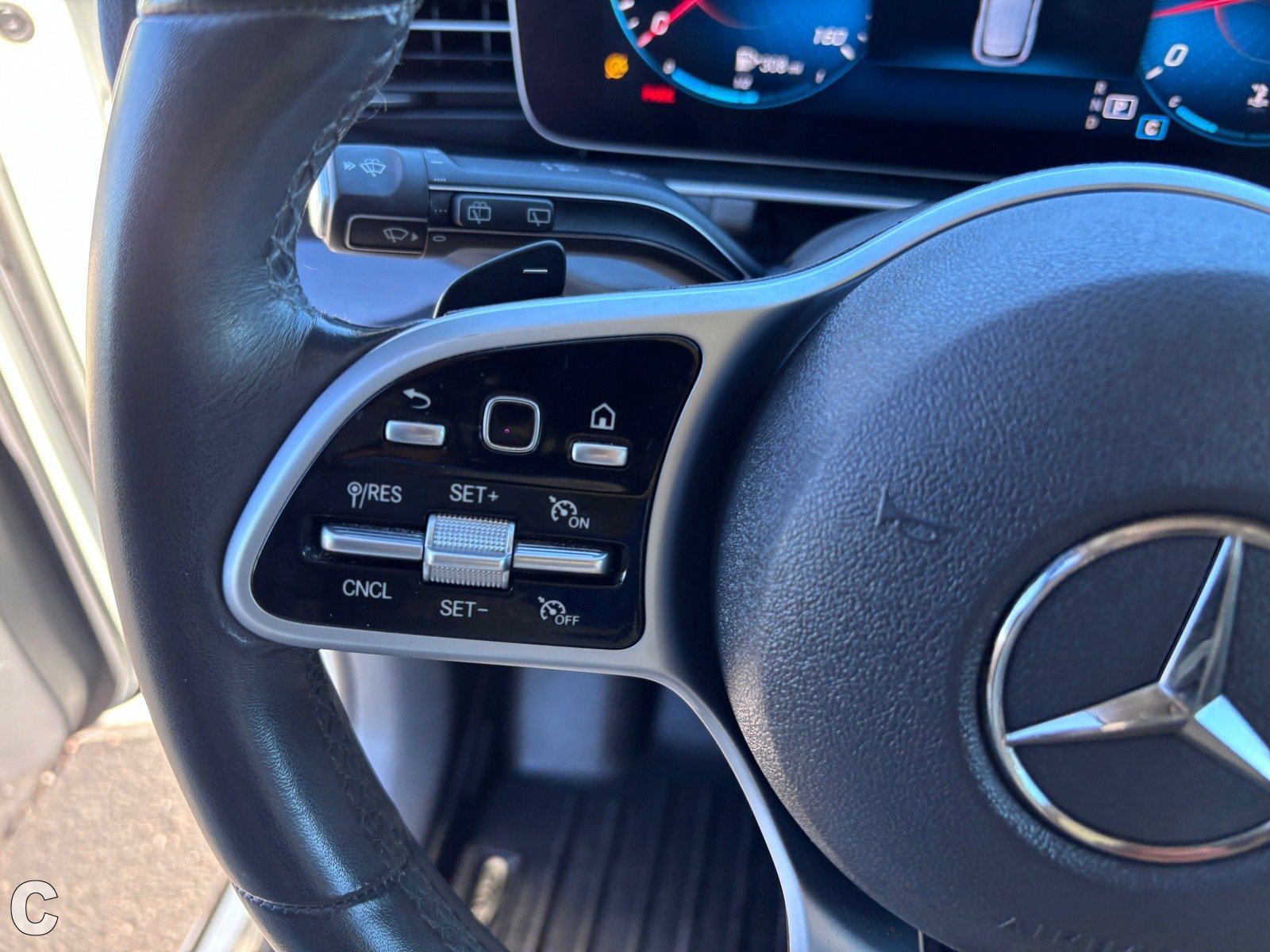 Used 2020 Mercedes-Benz GLE 350 image 22