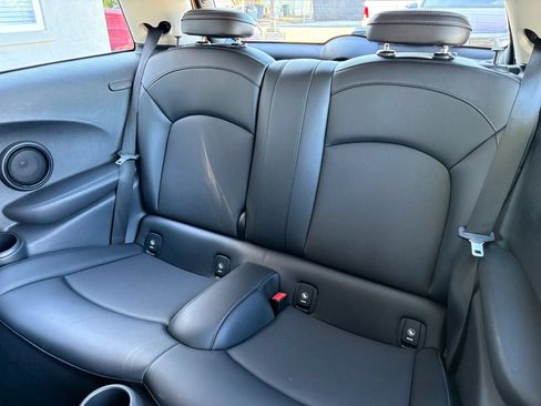 Used 2017 MINI Cooper 2-Door Hardtop FWD image 11