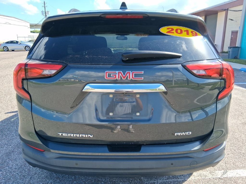 Used 2019 GMC Terrain SLE w/ Driver Convenience Package AWD/4WD image 4