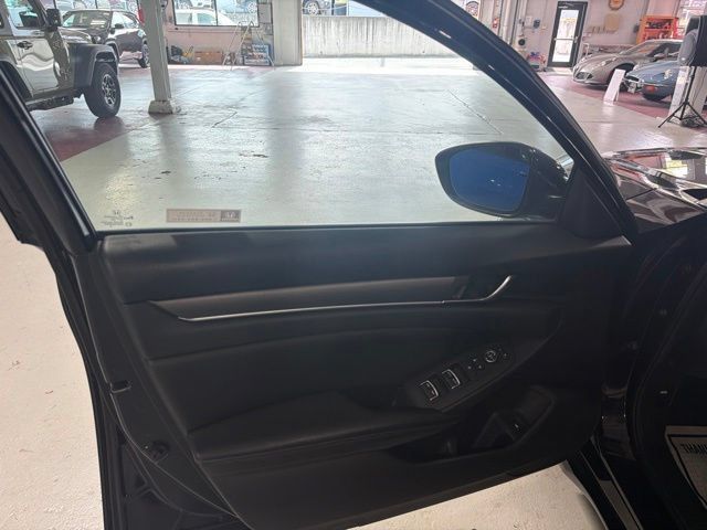 Used 2019 Honda Accord LX image 22