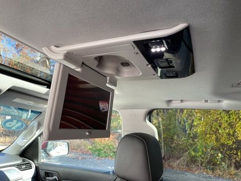 Used 2016 GMC Yukon SLT w/ Premium Edition image 15