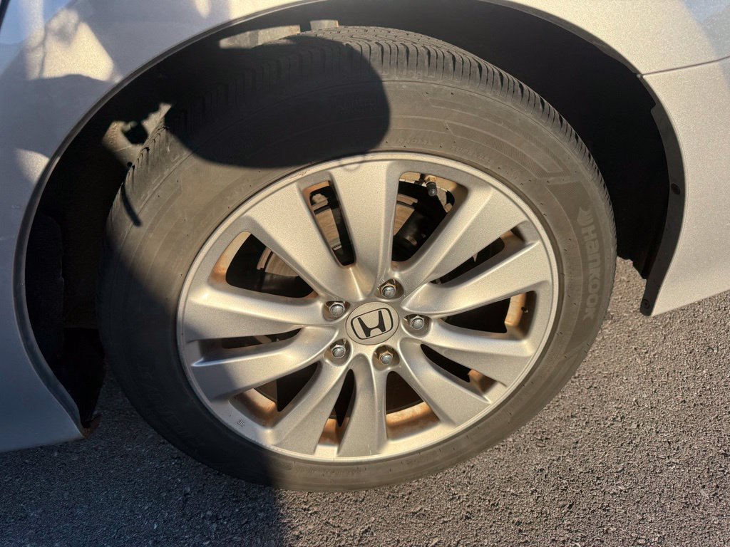 Used 2011 Honda Accord EX-L image 12