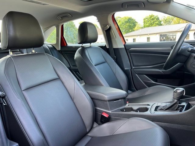 Used 2019 Volkswagen Jetta SEL FWD image 25