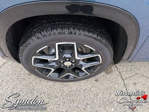 Used 2026 Chevrolet Traverse High Country w/ LPO, Floor Liner Package AWD/4WD image 30