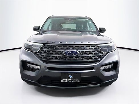 Used 2023 Ford Explorer XLT w/ Equipment Group 202A image 2