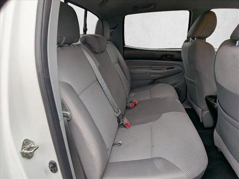 Used 2015 Toyota Tacoma 4x4 Double Cab image 19