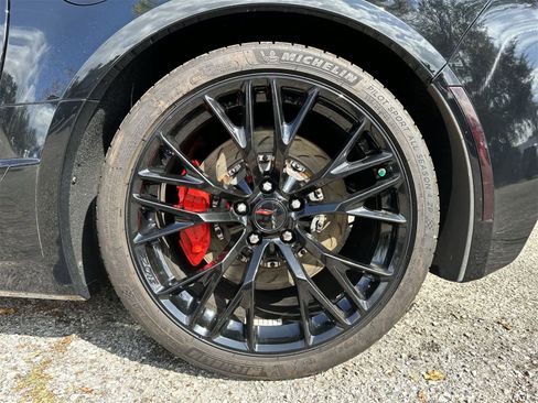 Used 2017 Chevrolet Corvette Z06 image 8