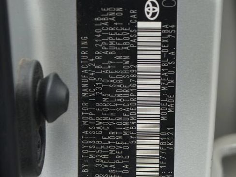 Used 2024 Toyota Corolla LE FWD image 25