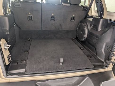 Used 2022 Jeep Wrangler Unlimited Rubicon 4xe w/ Cold Weather Group image 28