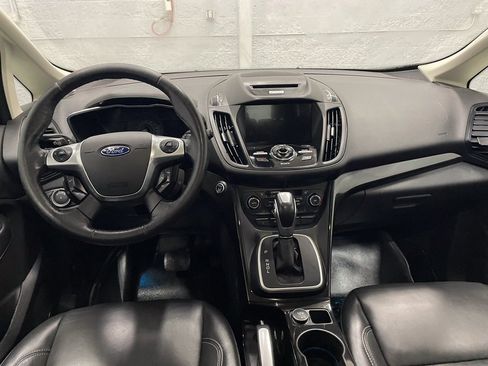 Used 2017 Ford C-MAX Energi Titanium image 12