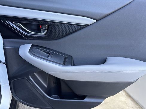 Certified 2025 Subaru Outback Premium image 33