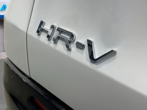 New 2026 Honda HR-V EX-L image 6