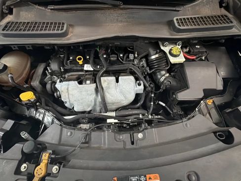 Used 2017 Ford Escape SE AWD/4WD image 21