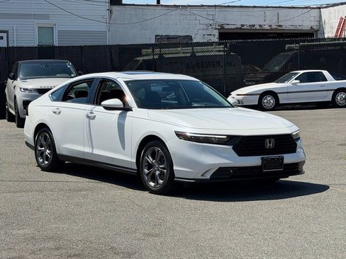 Used 2023 Honda Accord EX image 1