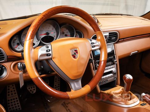 Used 2006 Porsche 911 Carrera S RWD image 28