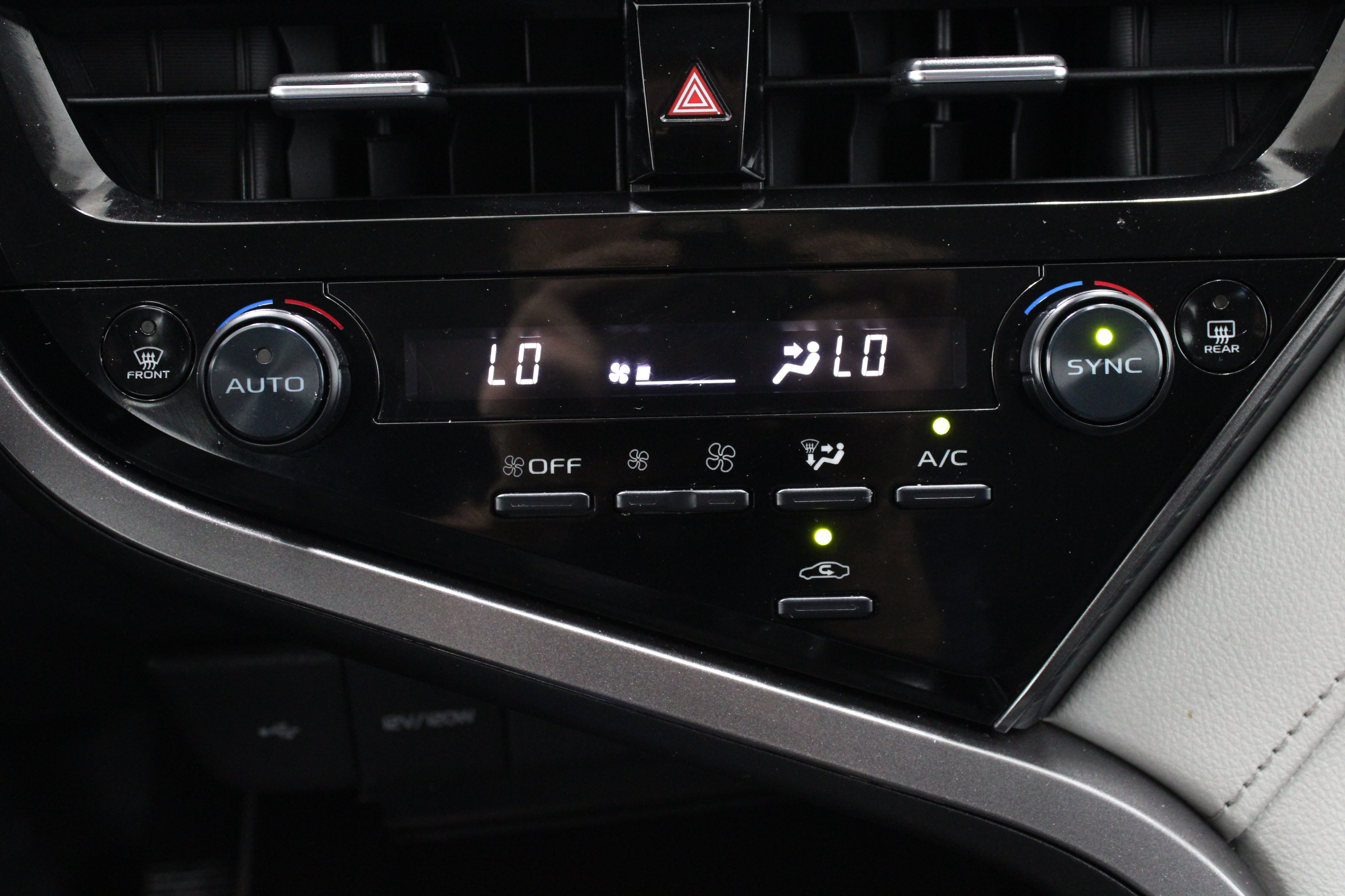 Used 2024 Toyota Camry LE FWD image 19