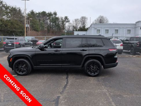 Certified 2024 Jeep Grand Cherokee L Laredo image 5