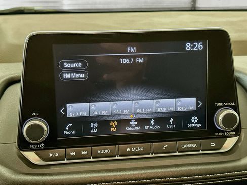 Used 2023 Nissan Rogue S AWD/4WD image 21