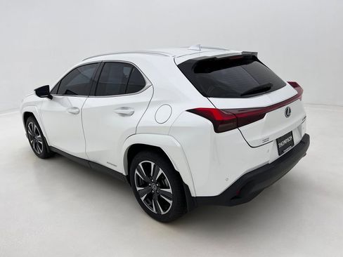Certified 2022 Lexus UX 250h w/ Premium Package image 10