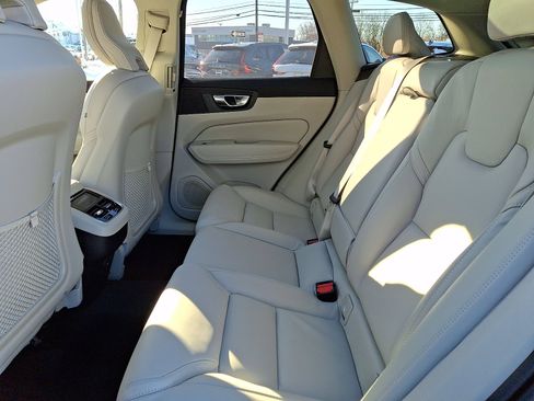 New 2026 Volvo XC60 B5 Ultra w/ Protection Package Premier image 5