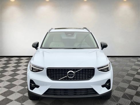 New 2026 Volvo XC40 B5 Ultra w/ Climate Package image 8