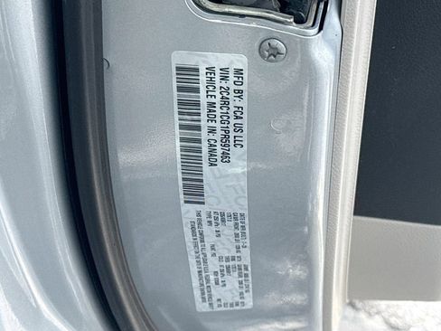 Used 2023 Chrysler Voyager LX image 33