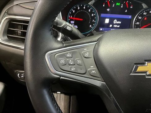 Used 2022 Chevrolet Equinox Premier FWD image 11