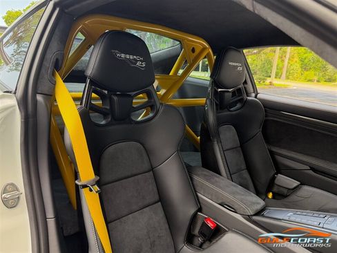 Used 2018 Porsche 911 GT2 RS RWD image 30