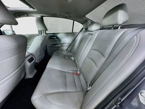 Used 2015 Honda Accord EX-L image 31