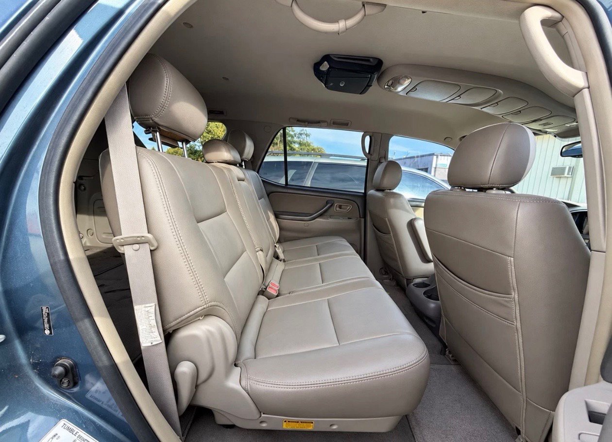 Used 2007 Toyota Sequoia SR5 AWD/4WD image 18