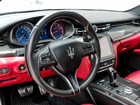 Used 2018 Maserati Quattroporte S GranSport Q4 AWD/4WD image 16
