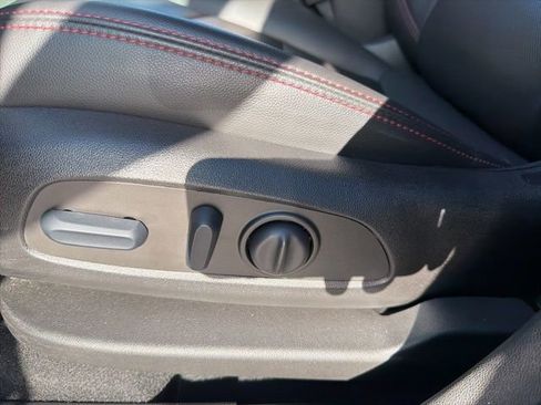 Used 2022 Chevrolet Equinox RS w/ RS Leather Package image 24