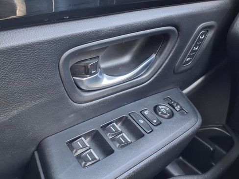 Certified 2025 Honda Pilot EX-L image 10