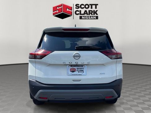 Used 2023 Nissan Rogue S AWD/4WD image 5