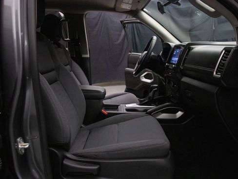 Used 2023 Nissan Frontier SV w/ SV Convenience Package image 17