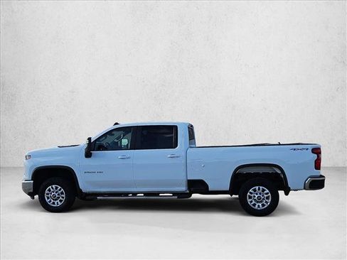 Used 2025 Chevrolet Silverado 2500 LT w/ Convenience Package AWD/4WD image 21