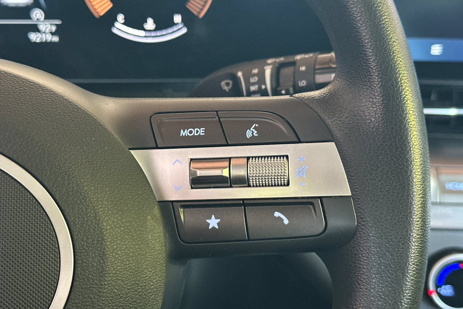 Used 2026 Hyundai Kona SE AWD/4WD image 32