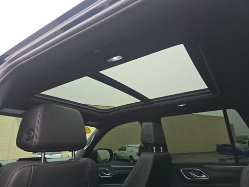 Used 2023 Chevrolet Tahoe Z71 w/ Luxury Package image 15