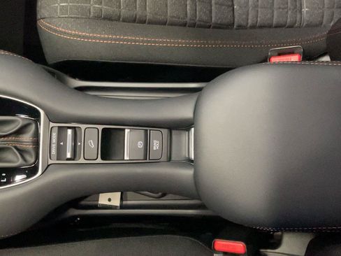 Used 2026 Honda HR-V Sport image 40
