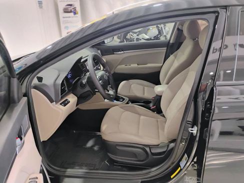 Used 2020 Hyundai Elantra SE w/ Cargo Package (C1) FWD image 13