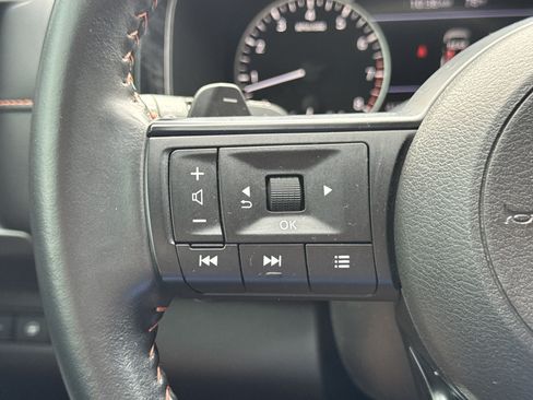 Used 2024 Nissan Pathfinder Rock Creek AWD/4WD image 14