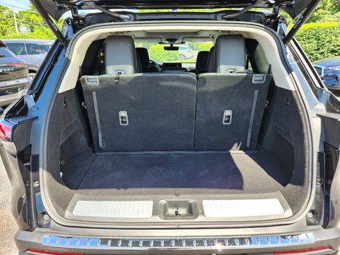 Certified 2023 INFINITI QX60 Luxe w/ Cargo Package AWD/4WD image 8