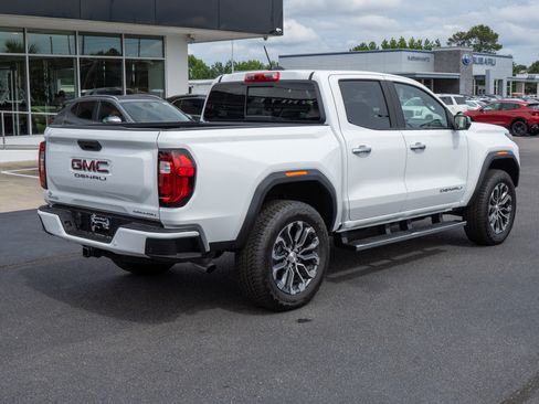 New 2026 GMC Canyon Denali AWD/4WD image 3