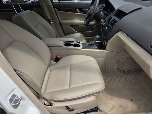 Used 2011 Mercedes-Benz C 300 Sedan image 16