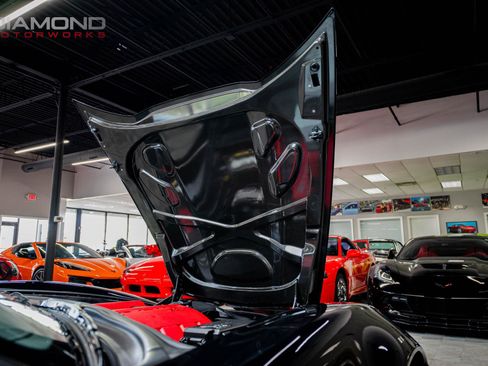 Used 2013 Chevrolet Corvette 427 w/ Z06 Carbon Fiber Package image 88